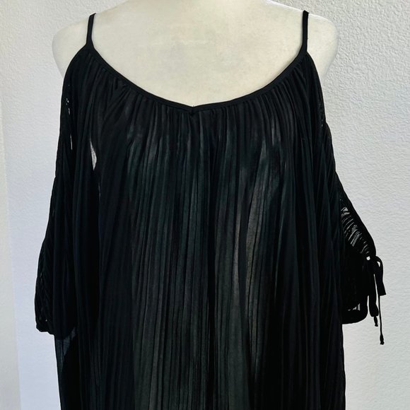Forever 21 Tops - Forever 21 Black Crepe Pleated Cold Shoulder Sheer Spaghetti Strap Blouse Top